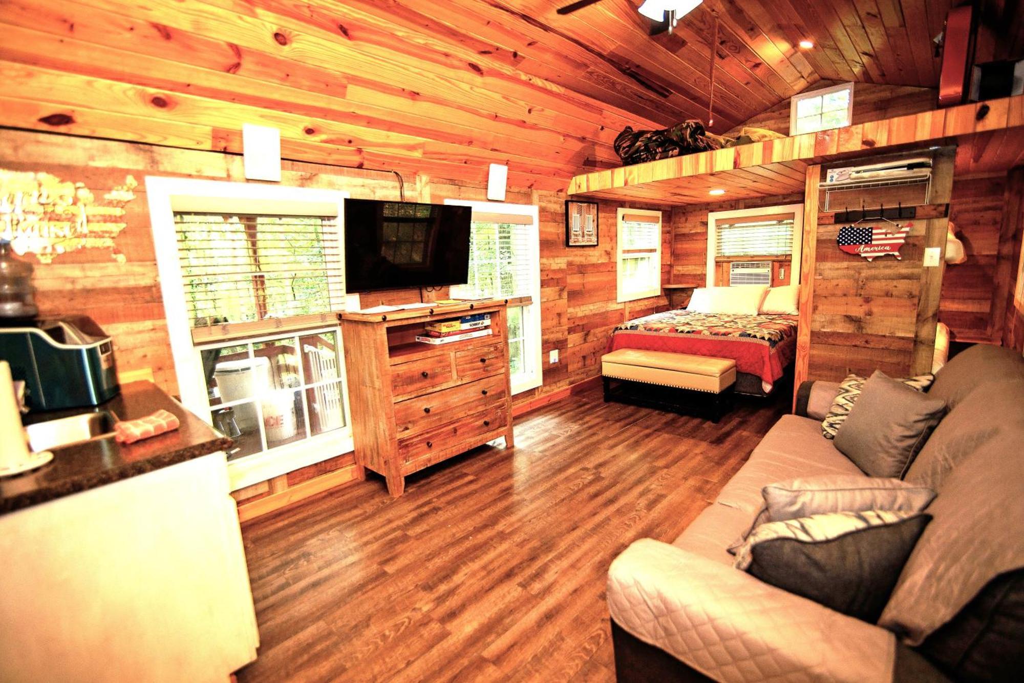 The Americana - Parker Creek Bend Cabins Murfreesboro Eksteriør billede